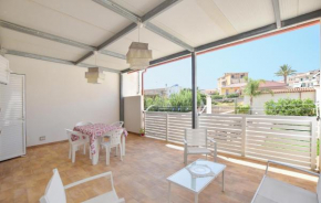 3 Bedroom Cozy Apartment In Marina Di Ragusa